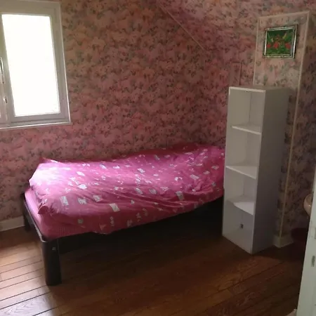 Propriete Bordee D'etangs, Propice A La Detente Florenville